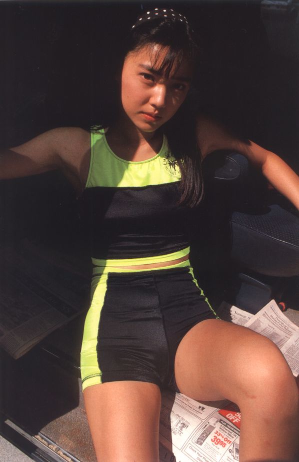 [色気]五十嵐いづみ 食い込むハイレグがエロい水着グラビア画像29枚！ 9