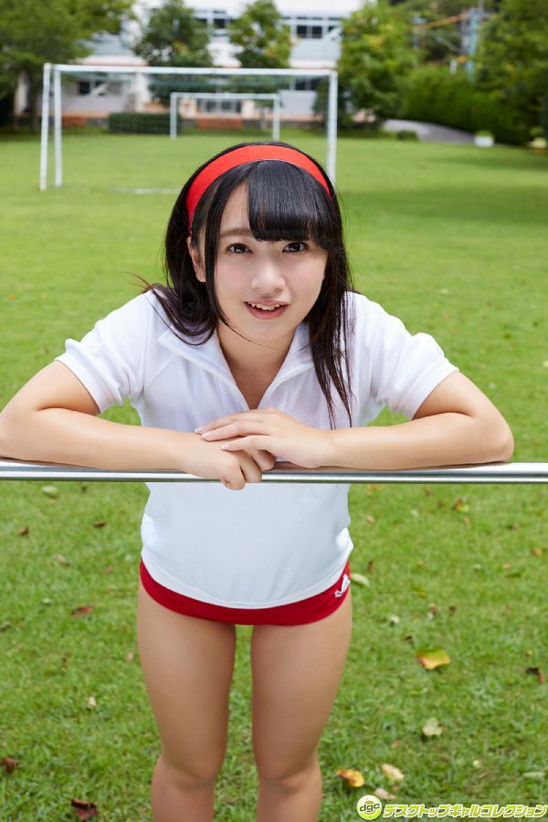 【美少女】一色杏子 ムッチリが抜ける競泳水着・ブルマー・制服グラビア画像50枚！ 15