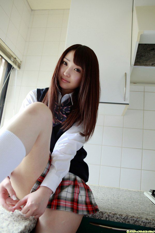 [キュート]末永佳子 コスプレ画像125枚！制服・ブルマー・メイドが抜けるグラビア 46