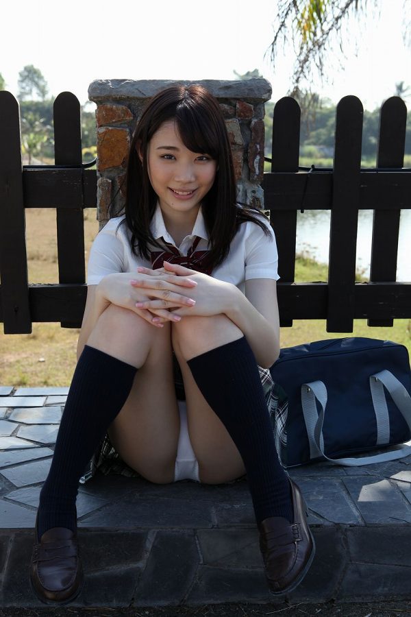 [可愛い]末永みゆ コスプレ画像100枚！M字開脚の股間が抜ける制服・レオタードグラビア 28