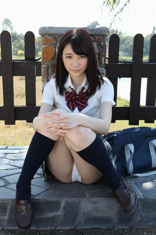 [可愛い]末永みゆ コスプレ画像100枚！M字開脚の股間が抜ける制服・レオタードグラビア 30