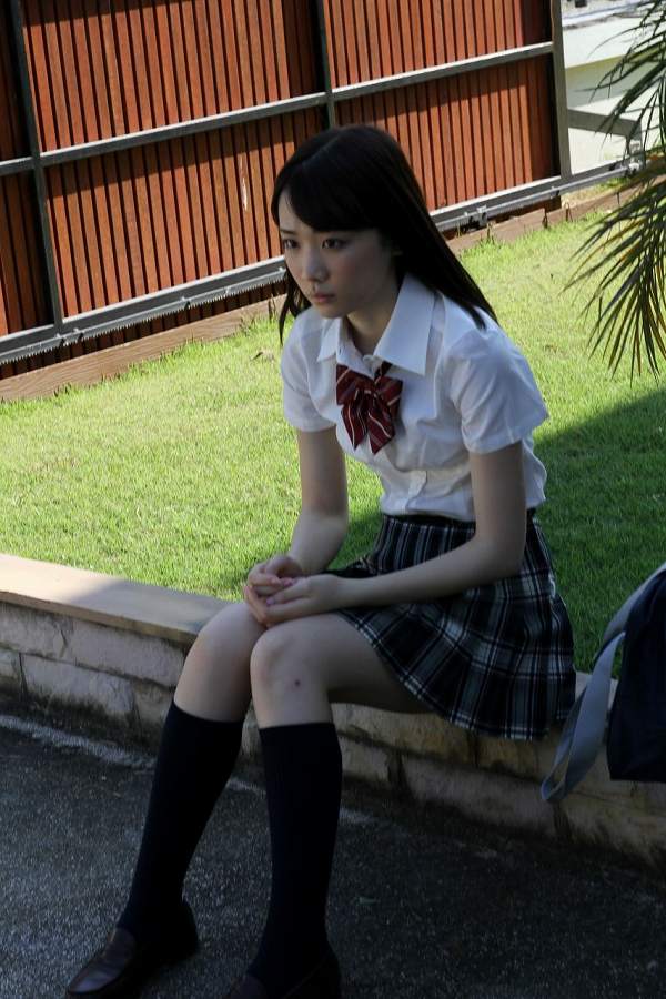 [可愛い]末永みゆ コスプレ画像100枚！M字開脚の股間が抜ける制服・レオタードグラビア 40