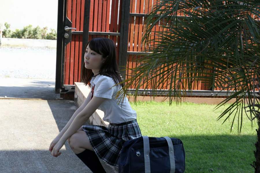 [可愛い]末永みゆ コスプレ画像100枚！M字開脚の股間が抜ける制服・レオタードグラビア 44