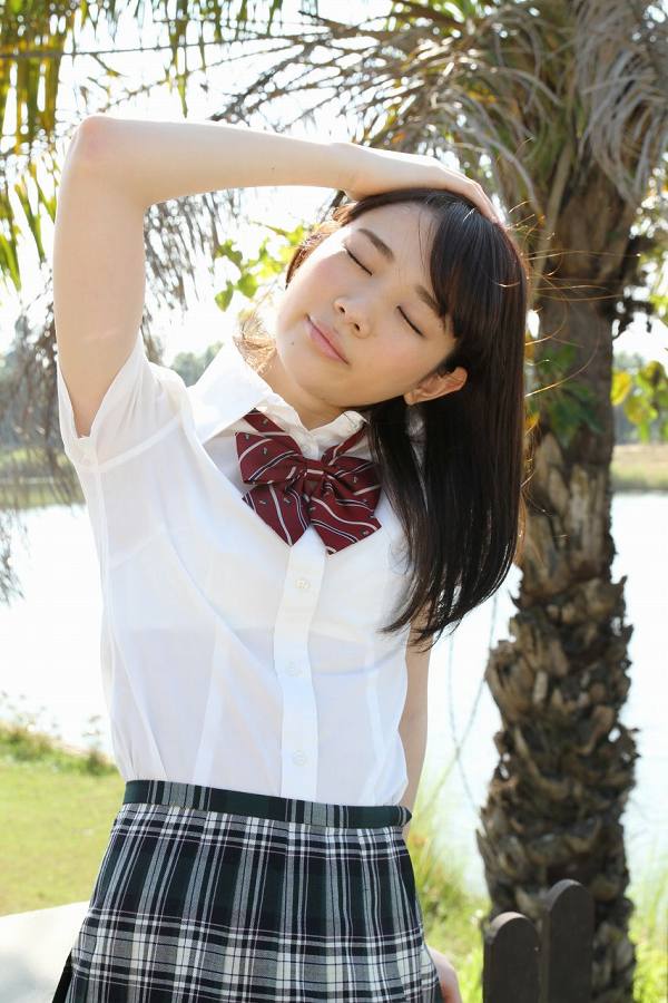 [可愛い]末永みゆ コスプレ画像100枚！M字開脚の股間が抜ける制服・レオタードグラビア 45