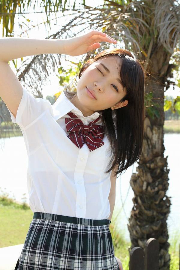 [可愛い]末永みゆ コスプレ画像100枚！M字開脚の股間が抜ける制服・レオタードグラビア 46