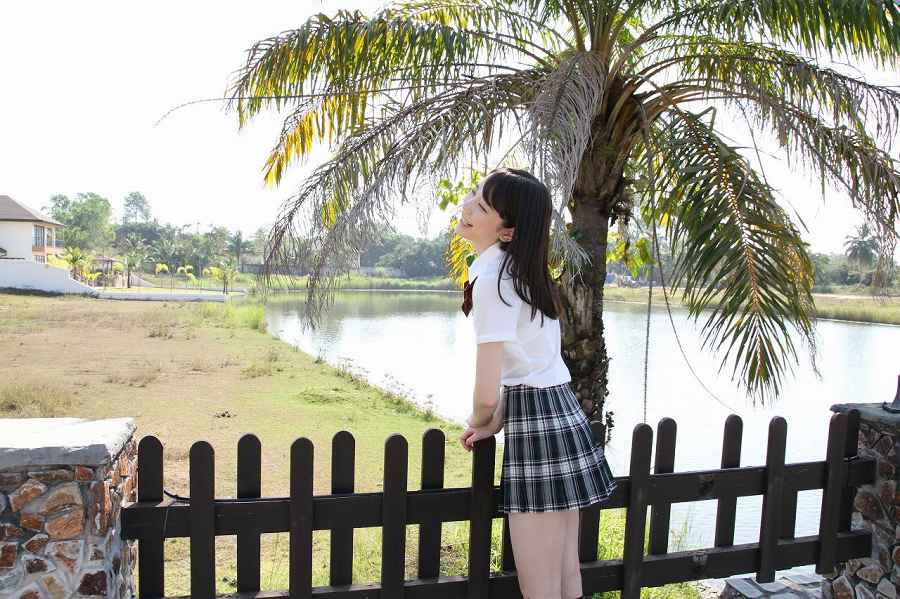 [可愛い]末永みゆ コスプレ画像100枚！M字開脚の股間が抜ける制服・レオタードグラビア 49