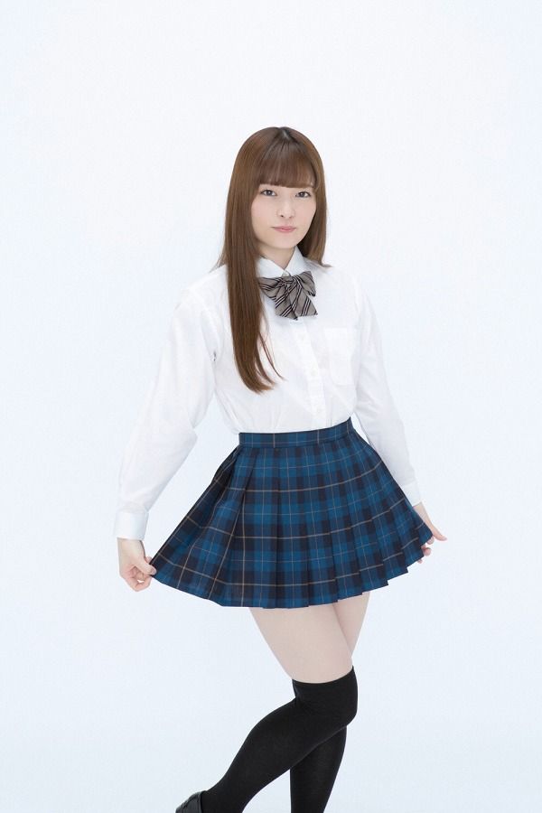 【S級美少女】奥崎優茉 エロ画像48枚！ニーハイ制服コスプレ・水着が抜けるグラビア 3
