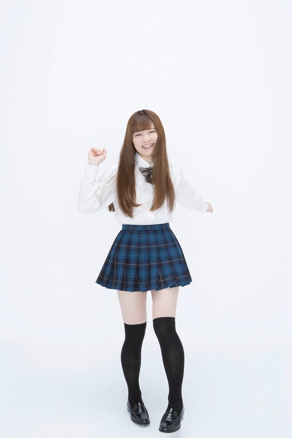【S級美少女】奥崎優茉 エロ画像48枚！ニーハイ制服コスプレ・水着が抜けるグラビア 9