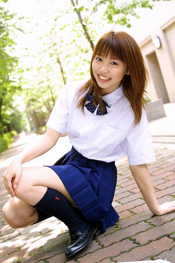 【S級美少女】小神野由佳 エロ画像32枚！制服やブルマーコスプレ・水着グラビアが抜ける 10
