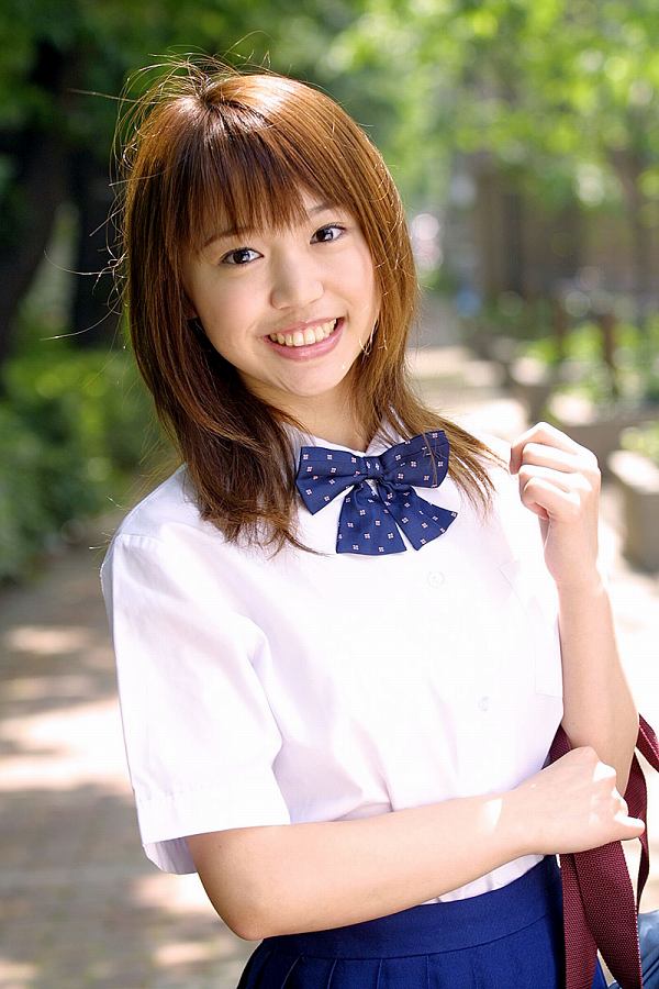 【S級美少女】小神野由佳 エロ画像32枚！制服やブルマーコスプレ・水着グラビアが抜ける 12