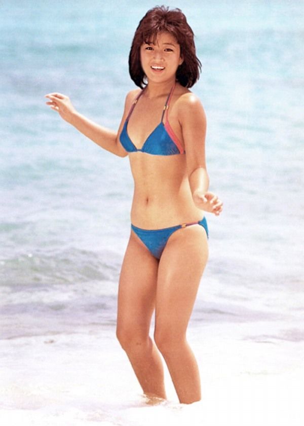 懐かしい！渡辺桂子 ハイレグ水着・ビキニ・セクシーグラビア画像26枚！ 3