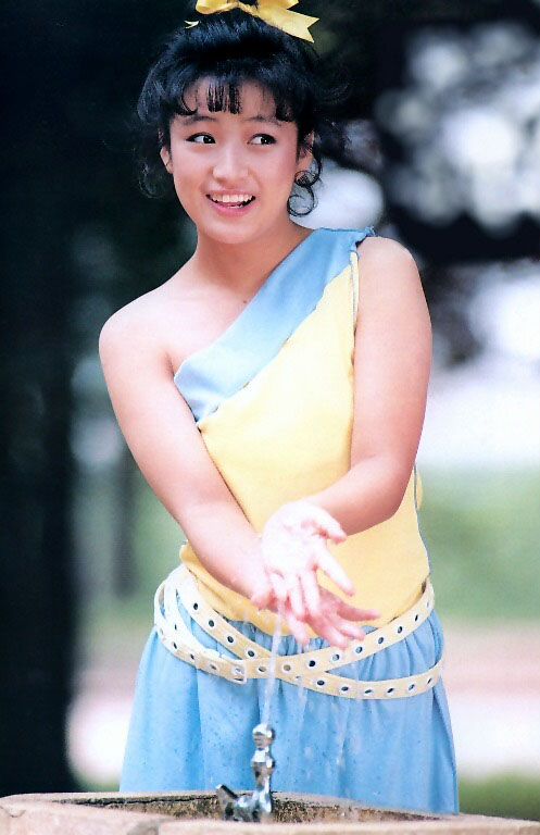 懐かしい！渡辺桂子 ハイレグ水着・ビキニ・セクシーグラビア画像26枚！ 15