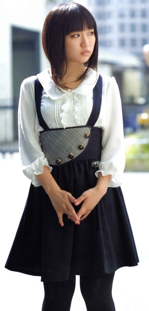 【美少女】悠木碧 エロ画像！胸チラおっぱいが抜けるGIFがたまらん 14