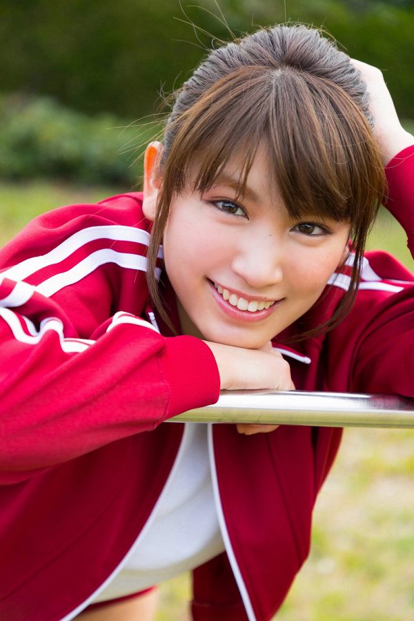 【スタイル抜群】久松郁実 競泳水着・ブルマーのグラビア画像！ 8