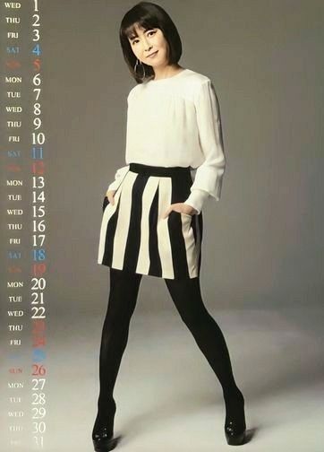 S級美女・森高千里 パンスト美脚画像！ 2