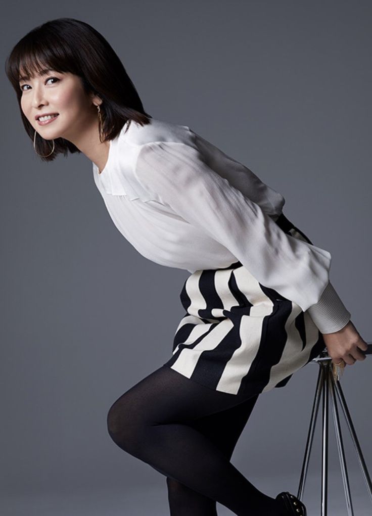 S級美女・森高千里 パンスト美脚画像！ 11