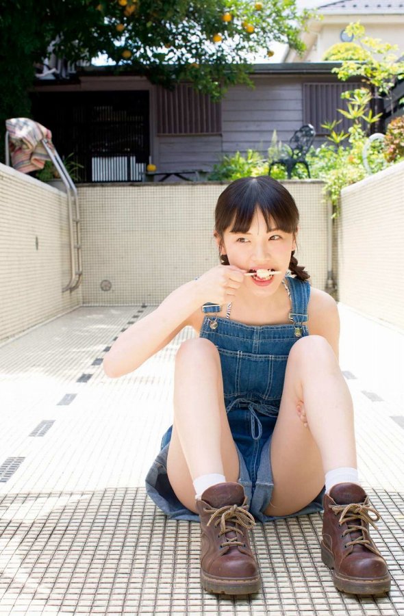 S級美少女・太野彩香 水着グラビア画像！ 8