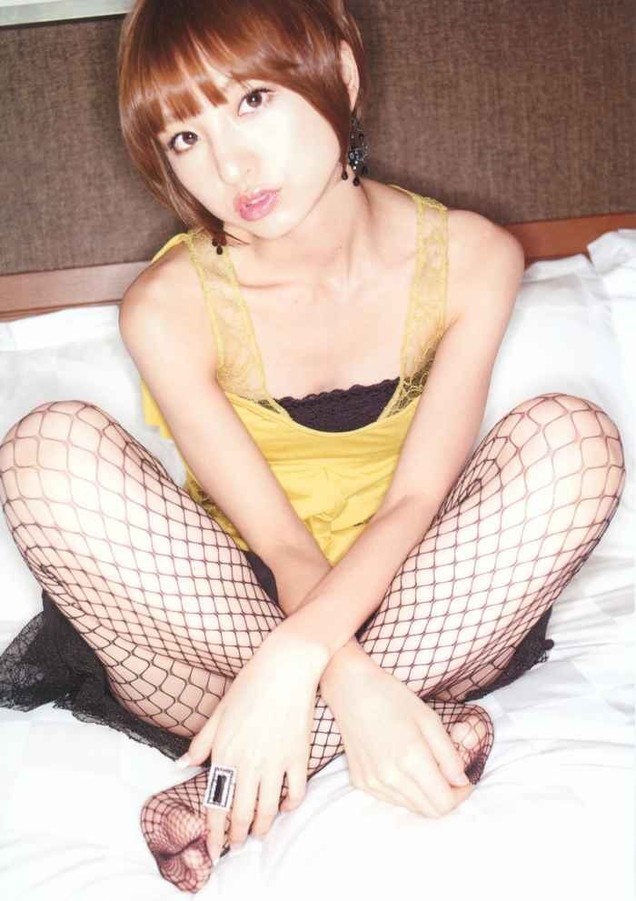 [色気]篠田麻里子 足裏・足指の生足画像！ 16